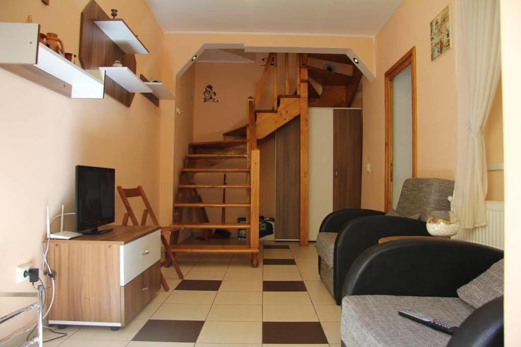 Apartament Simon Braşov Exteriör bild