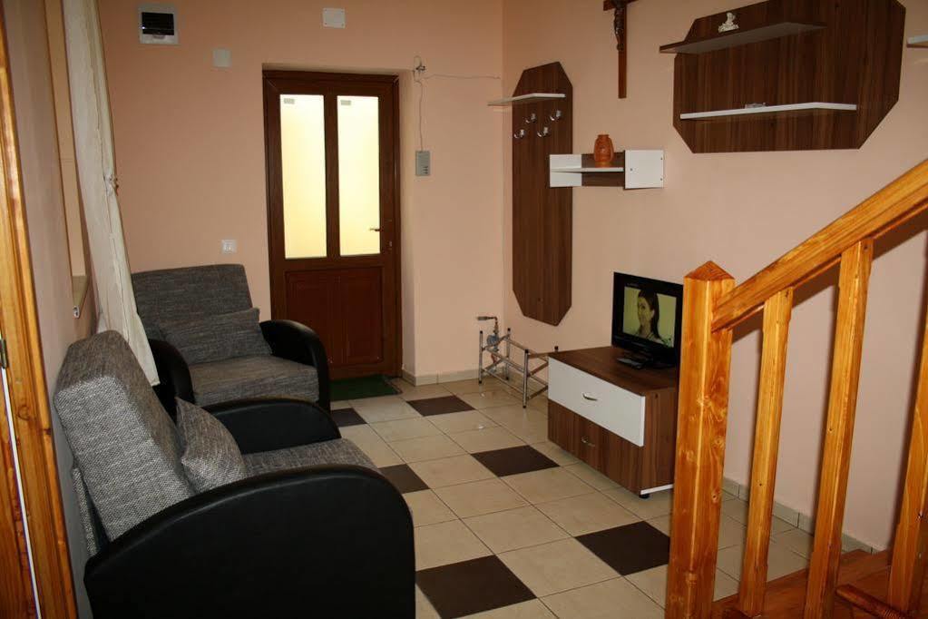 Apartament Simon Braşov Exteriör bild